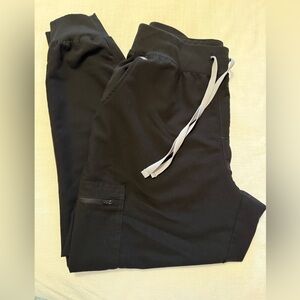 Figs Women's Black high waisted Zamora Joggers